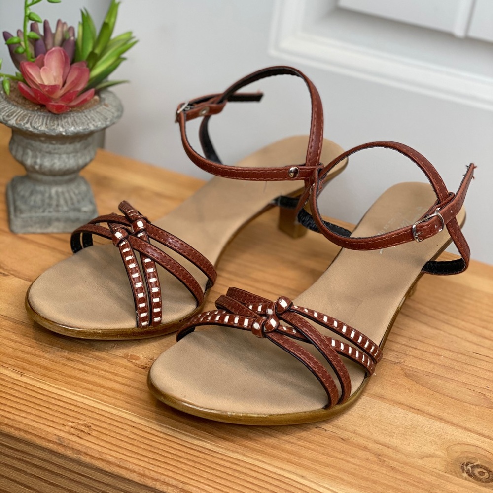 Soft sole open toed sandals with buckle